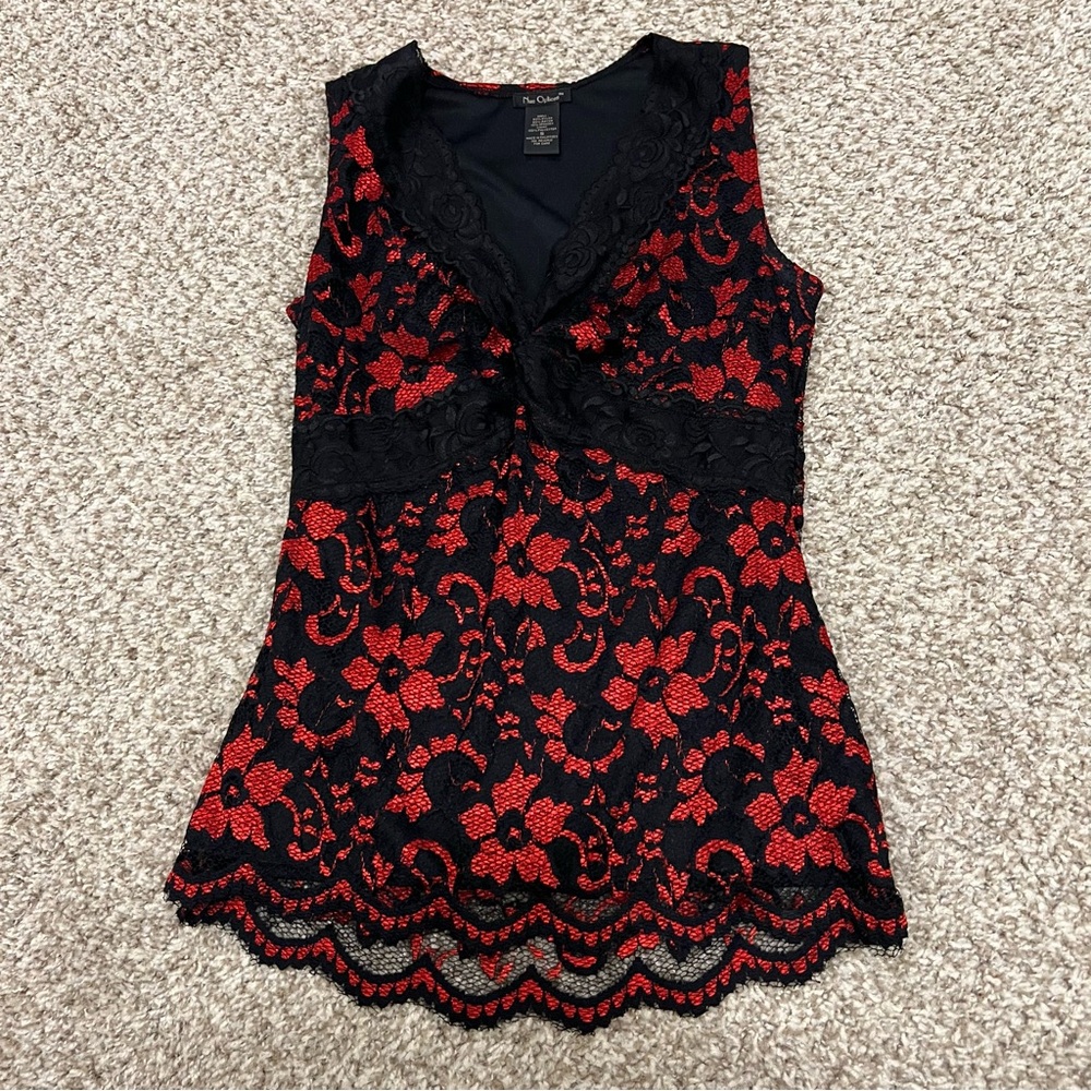 Vintage Y2K 2000s gothic red and black lace tank top